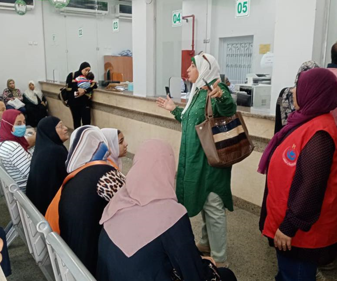 أثناء تقديم الفريق الطبي خدمات حملة 100_يوم_صحة للمواطنين بمحافظة بورسعيد