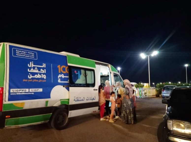 أثناء تقديم الفريق الطبي خدمات حملة 100_يوم_صحة للمواطنين بمحافظة جنوب سيناء